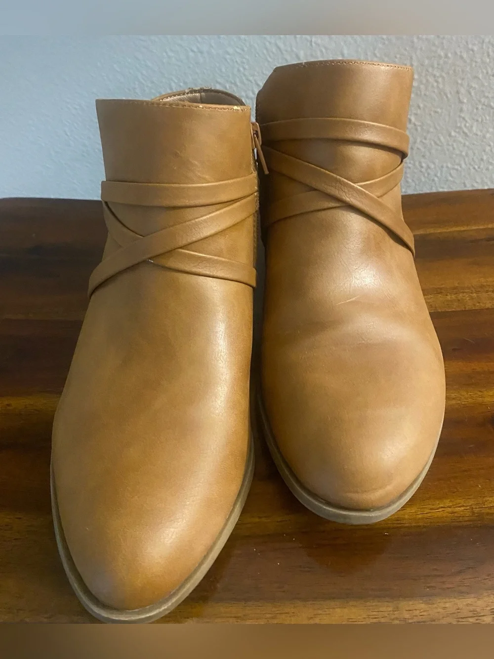 LifeStride Amara ankle booties with crisscross straps
